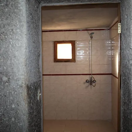 Elif Star Cave Pensión 2*